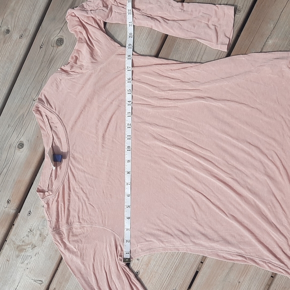 Universal Thread tee - Picture 6 of 8